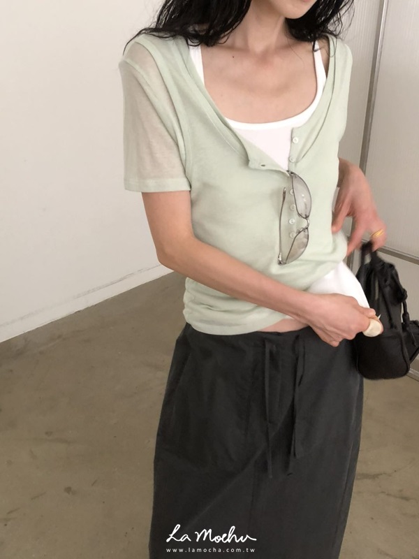 排扣假兩件微透上衣